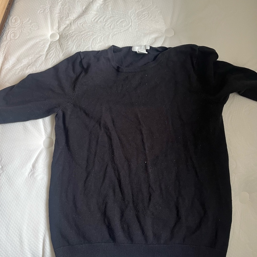 Black Crewneck Top with Long Sleeves